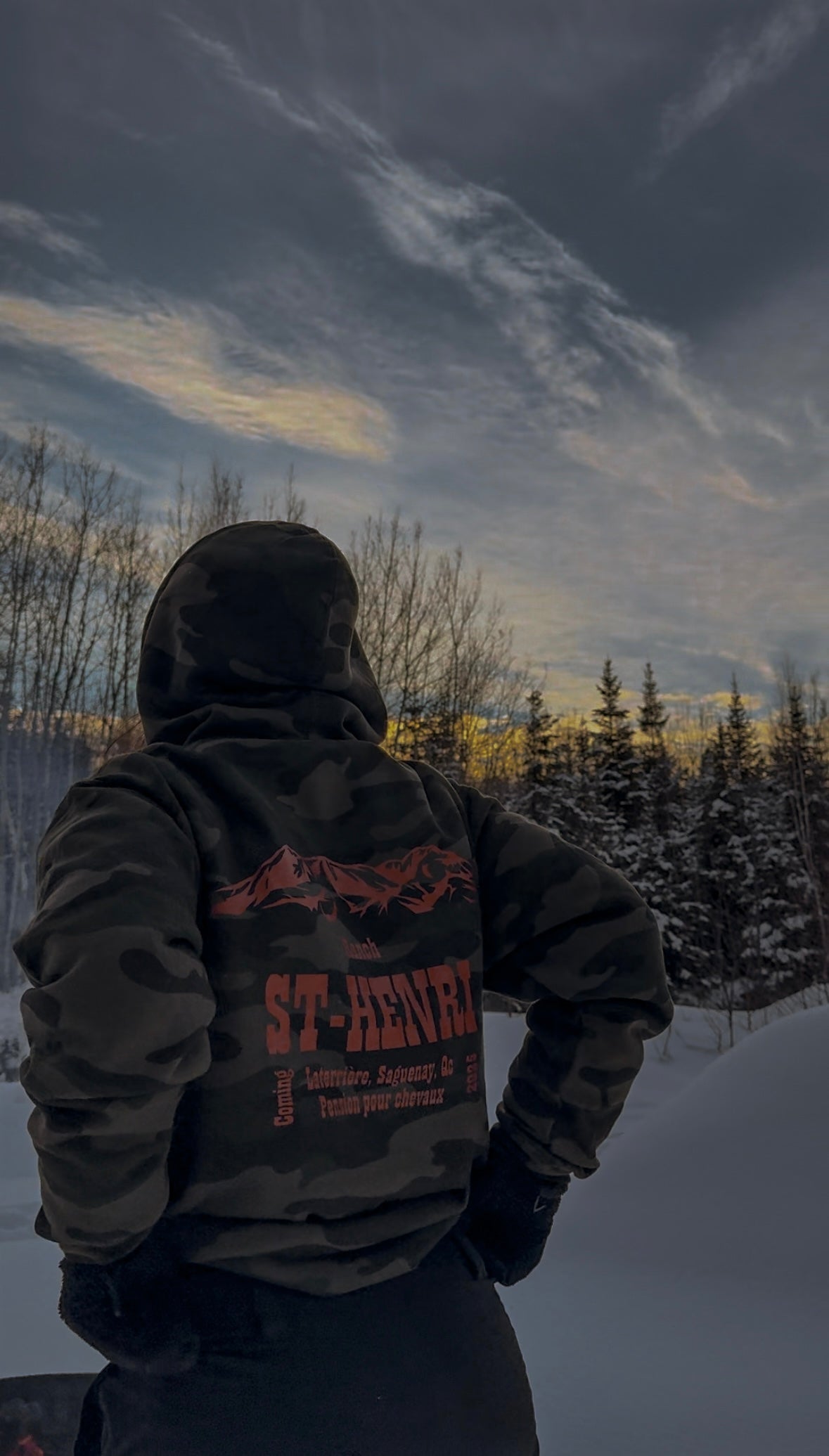 ''Coming soon'' hoodie camo