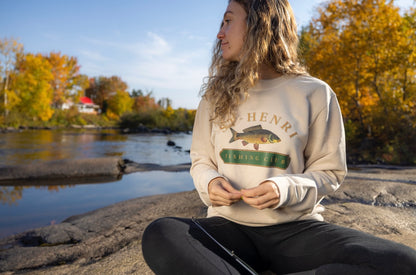 ''Fishing club'' Crewneck